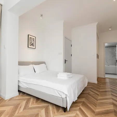 Shanghai Hills&Serendipity Coloured Glaze Family Homestay With 2 Bedrooms Near Line1&2 People Square Exterior photo